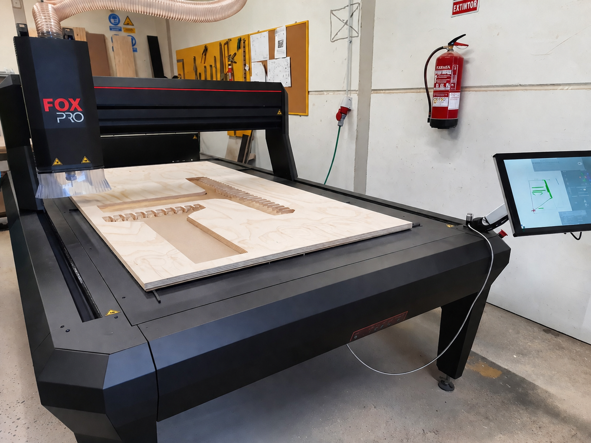 Fox PRO - Fresadora CNC profesional, Modelo Trifásico.